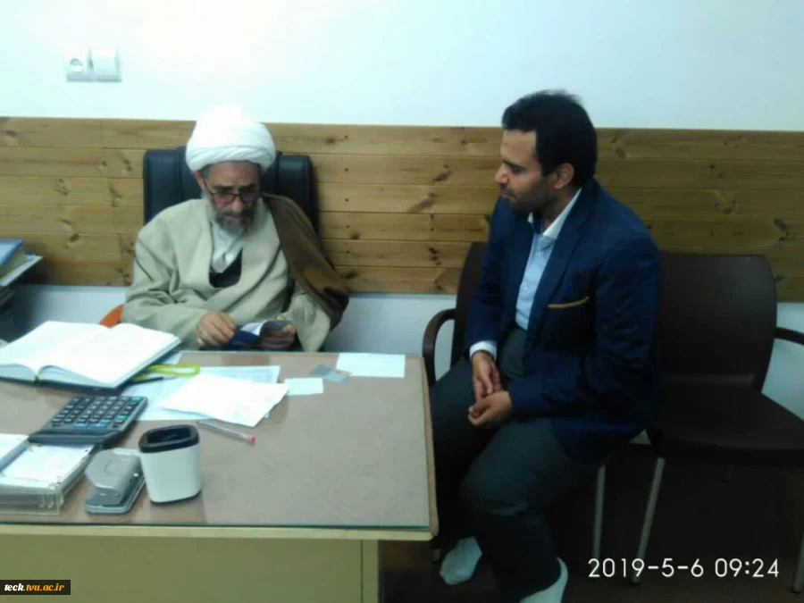 هدای ۱۰۴۶ کتاب از طرف دفاتر مراجع تقلید به دانشکده 2
