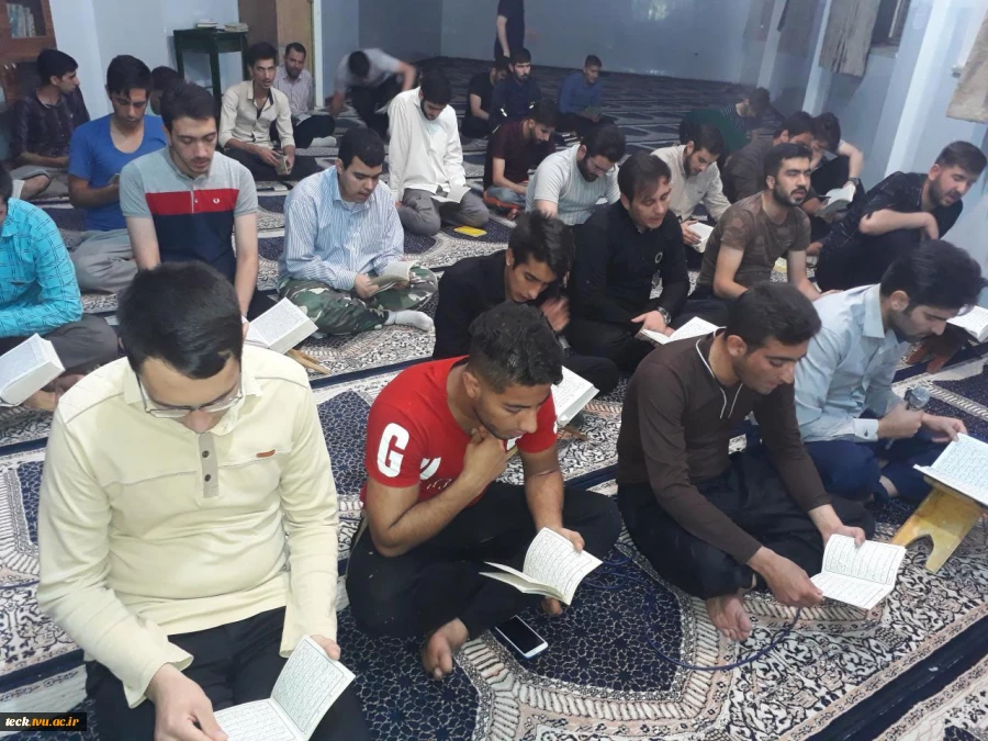 برگزاری مراسم احیاء شبهای قدر 19 و 21 و 23 ماه مبارک رمضان در نمازخانۀ خوابگاه دانشکده 6