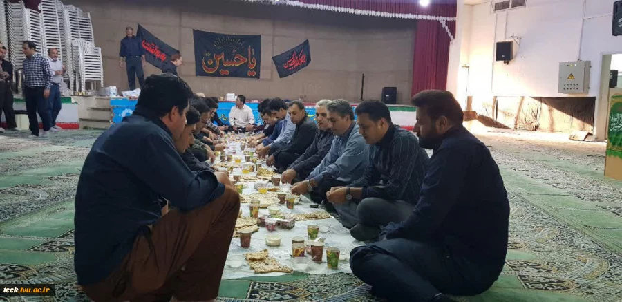 برگزاری مراسم زیارت عاشورا در دانشکده 3