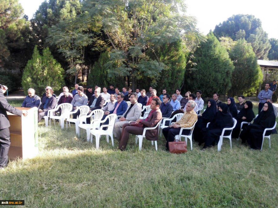 گرامیداشت یادوخاطره شهدای دفاع مقدس در دانشکده فنی  شهیدرجائی کاشان 2