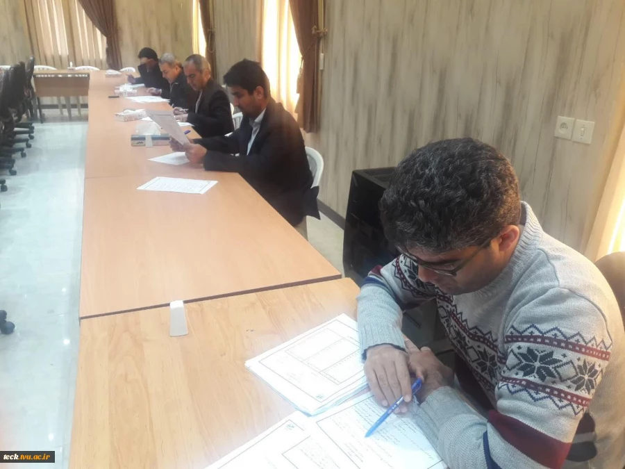 برگزاری آزمون کتاب اصول نگهبانی و حفاظت از سازمان های حراست کل استان اصفهان در بین نگهبانان دانشکده فنی شهید رجائی کاشان 2