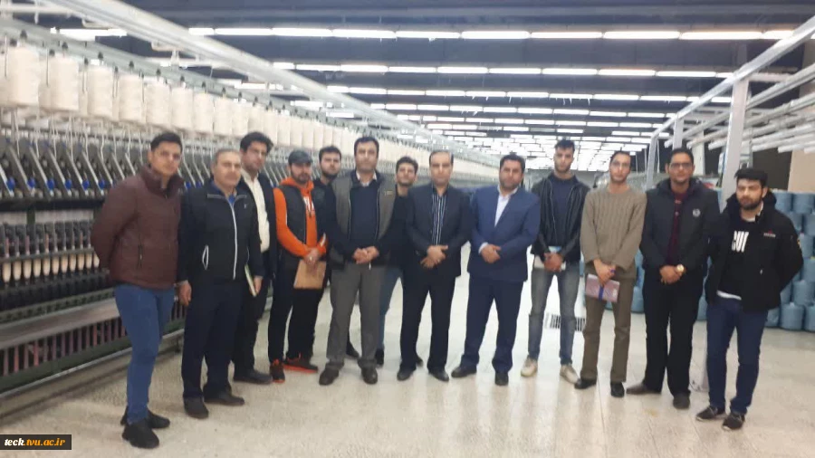 بازدید جمعی از دانشجویان رشته نساجی دانشکده شهید رجائی کاشان به مناسبت هفته پژوهش 3