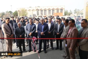 افتتاح هفدهمین نمایشگاه و فروشگاه کتاب و نرم افزار در هفته پژوهش در دانشکده شهید رجائی کاشان با حضور فرماندار محترم کاشان 3