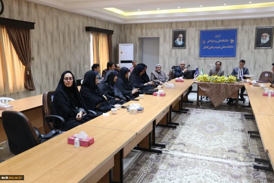 برگزاری چهارمین سمینار از سلسله سمینارهای برنامه ریزی شده در هفته پژوهش با عنوان مهارت تصمیمی گیری در دانشکده فنی شهید رجائی کاشان 8