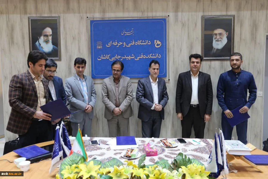 تقدیر از اساتید مولف کتاب و مقاله  و دانشجویان برگزیده به مناسبت روز دانشچجو و هفته پژوهش در دانشکده فنی شهید رجائی کاشان 8