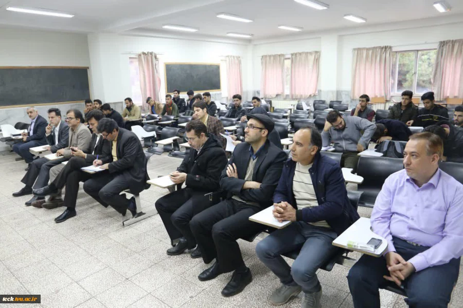 برگزاری پنجمین سمینار از سلسله سمینارهای برنامه ریزی شده در هفته پژوهش در دانشکده فنی شهید رجائی کاشان با عنوان چگونه فن بیان خود را تقویت کنیم؟ 8