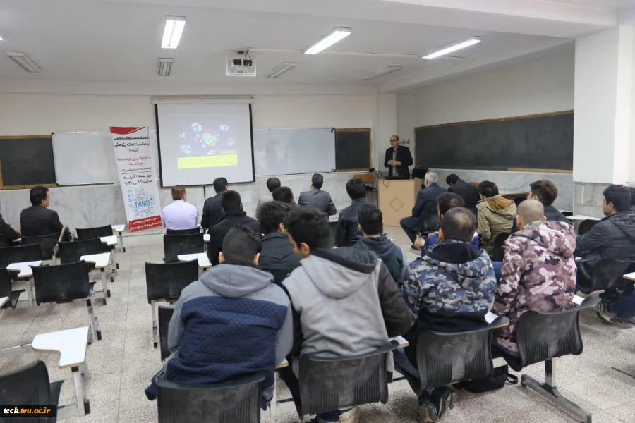 برگزاری هفتمین سمینار از سری سمینارهای هفته پژوهش در دانشکده فنی شهید رجائی کاشان 3