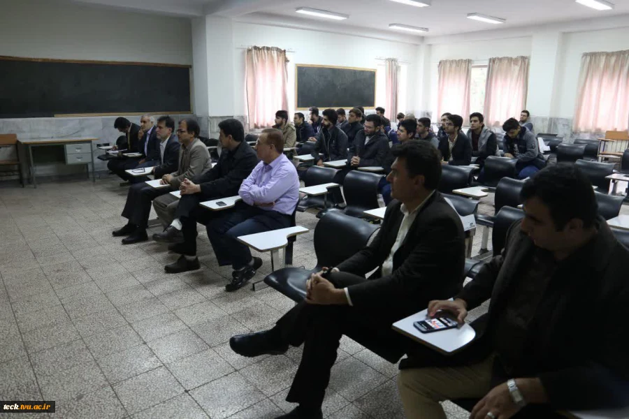 برگزاری هفتمین سمینار از سری سمینارهای هفته پژوهش در دانشکده فنی شهید رجائی کاشان 4
