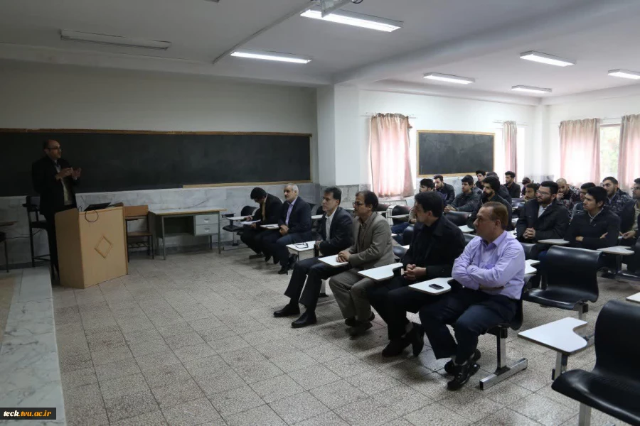 برگزاری هفتمین سمینار از سری سمینارهای هفته پژوهش در دانشکده فنی شهید رجائی کاشان 6
