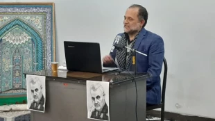 جلسه بزرگداشت شهید والامقام حاج قاسم سلیمانی در مجموعه خوابگاهی دانشکده فنی شهید رجائی کاشان 2
