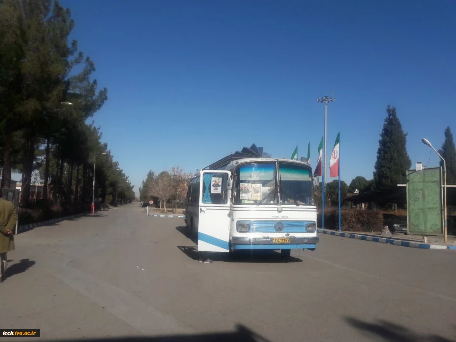 بی تابی کاروان دانشجویان، اساتید و کارکنان اداری دانشکده فنی شهید رجائی کاشان جهت شرکت در مراسم تشییع باشکوه سردار دل ها 4