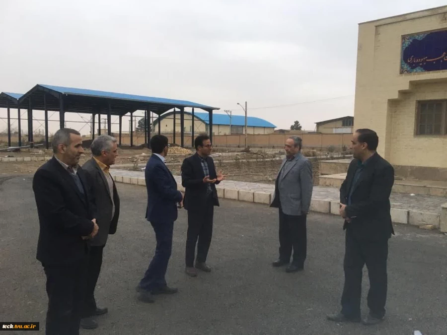بازدید مدیران کل عمرانی و مالی دانشگاه فنی و حرفه ای و ریاست دانشگاه فنی و حرفه ای استان اصفهان از دانشکده فنی شهید رجائی کاشان 2