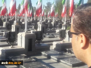 تجدید میثاق هیئت رئیسه و برخی استادان و کارکنان دانشکده فنی با شهیدان دفاع مقدس، مدافعین حرم و شهدای انقلاب بهمن97 و حضور در گلزار شهدای دارالسلام کاشان 8
