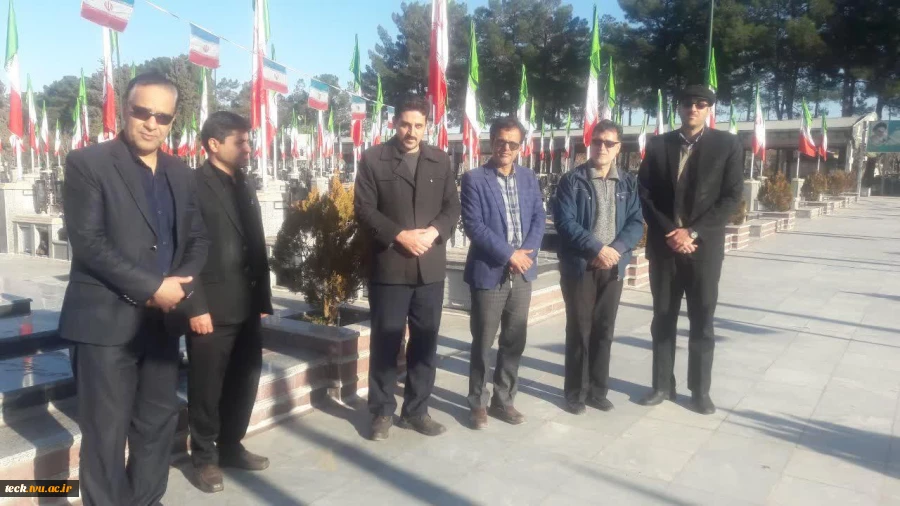 تجدید میثاق هیئت رئیسه و برخی استادان و کارکنان دانشکده فنی با شهیدان دفاع مقدس، مدافعین حرم و شهدای انقلاب بهمن97 و حضور در گلزار شهدای دارالسلام کاشان 13