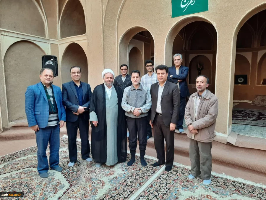 پیاده روی از مزار شهداء گمنام تا زیارت بی بی زینب یزدل توسط کارکنان واستادان دانشکده فنی شهید رجائی کاشان در پنجمین روز دهه فجر 1398 4