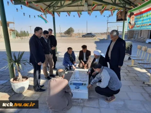 پیاده روی از مزار شهداء گمنام تا زیارت بی بی زینب یزدل توسط کارکنان واستادان دانشکده فنی شهید رجائی کاشان در پنجمین روز دهه فجر 1398 7