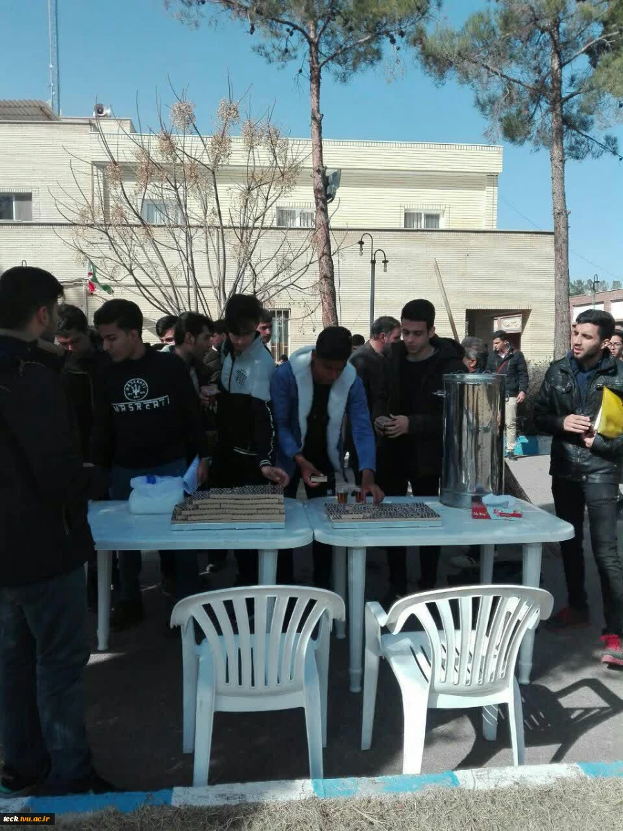 استقرار ایستگاه صلواتی در دانشکده فنی شهید رجائی کاشان همزمان با فرارسیدن روزهای دهه مبارک فجر و ورود دانشجویان جدیدالورود نیم سال بهمن 1398 3