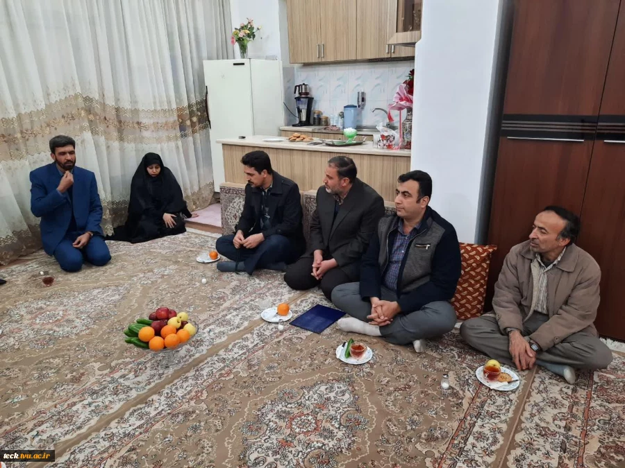 دیدار با خانواده شهید انقلاب رحمت الله روحانی یزدلی توسط جمعی از همکاران دانشکده فنی شهید رجائی کاشان در دهه فجر 1398 5