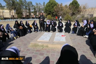 بازدید جمعی از دانش آموزان دختر مدرسه راهنمایی تولیت آران و بیدگل از مزار شهدای گمنام دانشکده فنی شهید رجائی کاشان و آشنایی با توانمندی های دانشگاه ضمن دیدار از نمایشگاه دستاوردها و محصولات تولیدی دانشجویی 6