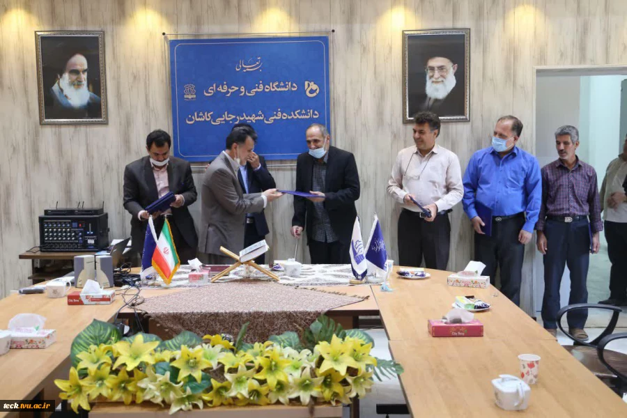 برگزاری جلسه تکریم جانبازان و ایثارگران جنگ تحمیلی به مناسبت هفته دفاع مقدس در دانشکده فنی شهید رجائی کاشان 23