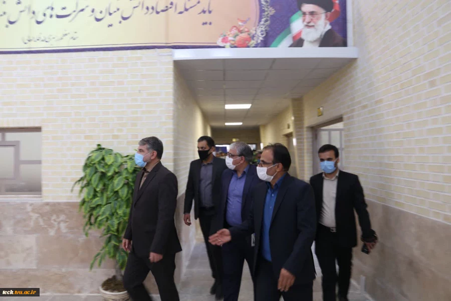 بازدید نماینده مردم شهرستان کاشان در مجلس شورای اسلامی و فرماندار از مرکز رشد، خلاقیت و نوآوری دانشکده فنی شهید رجائی کاشان 9