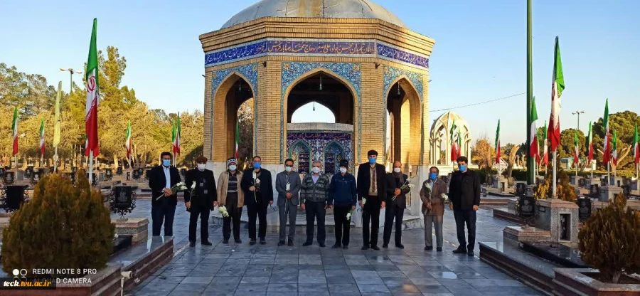 آیین تجلیل از شهدای انقلاب و دفاع مقدس و حضور جمعی از اعضای هیئت رئیسه، اساتید و کارکنان دانشکده فنی شهید رجائی در دارالسلام کاشان 13