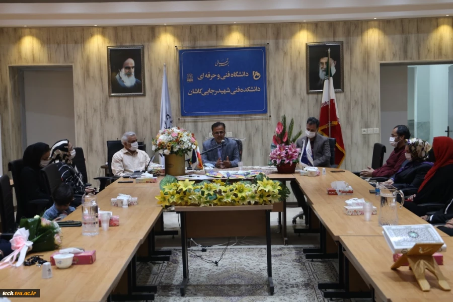 مراسم رونمایی از کتاب در دانشکده فنی شهید رجائی کاشان 6
