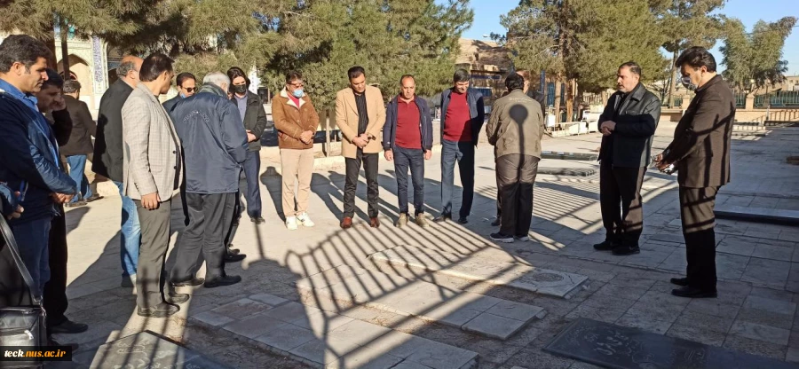 تجدید پیمان اعضای هیئت رئیسه، کارکنان و اساتید دانشکده فنی شهید رجائی کاشان با شهیدان دفاع مقدس 10