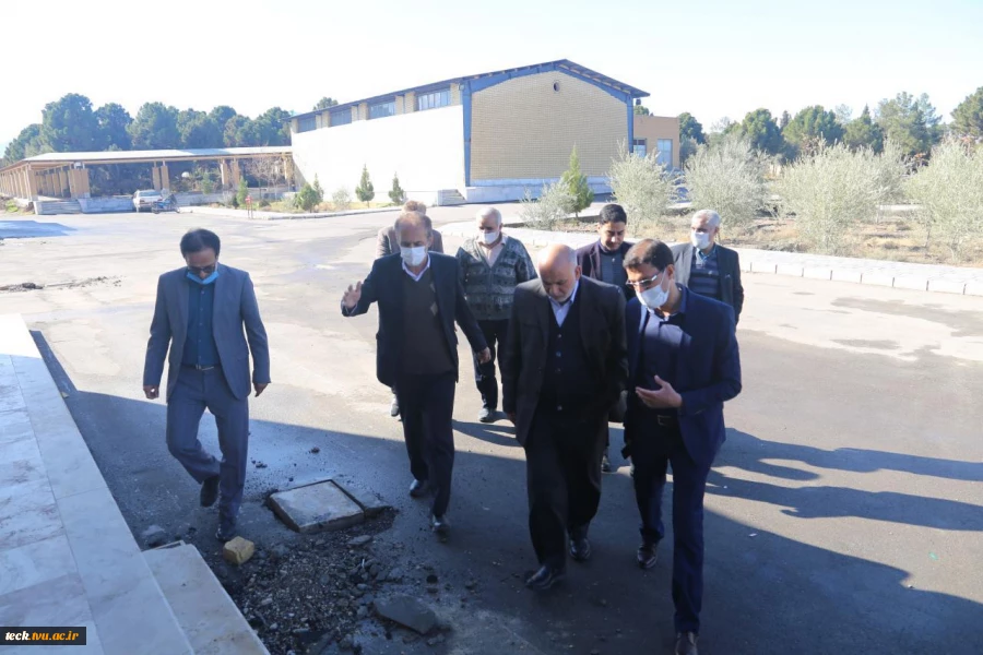 بازدید سردار جواد نائینی کفیل نمایندگی مردم کاشان و آران و بیدگل در مجلس شورا از هسته های فناور مرکز رشد و خلاقیت دانشکده فنی شهید رجائی پسران کاشان 20