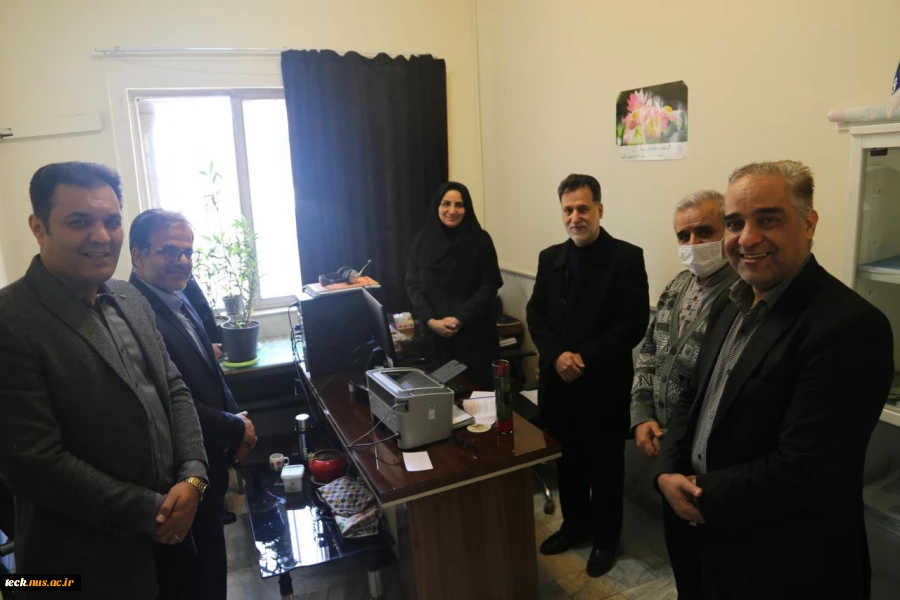 تجلیل از بانوان شاغل در دانشکده فنی شهید رجائی کاشان به مناسبت فرارسیدن ولادت باسعادت حضرت فاطمه زهرا سلام الله و روز زن 7