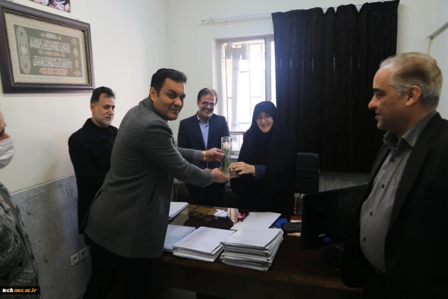 تجلیل از بانوان شاغل در دانشکده فنی شهید رجائی کاشان به مناسبت فرارسیدن ولادت باسعادت حضرت فاطمه زهرا سلام الله و روز زن 9