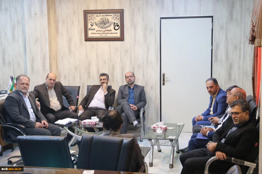 بازدید شهردار کاشان و هیئت همراه از دانشکده فنی شهید رجائی کاشان 7