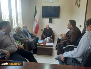 برگزاری جلسه هماهنگی جهت رفع مشکل زمین دانشکده دختران کاشان با حضور مدیر کل محترم دفتر امور حقوقی سازمان مرکزی دانشگاه فنی وحرفه ایی در اداره راه و شهرسازی کاشان 2
