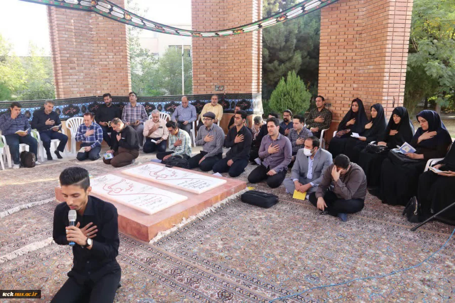 سومین روز برگزاری زیارت عاشورا در دهه سوم محرم در دانشکده فنی و حرفه ای شهید رجائی کاشان 4