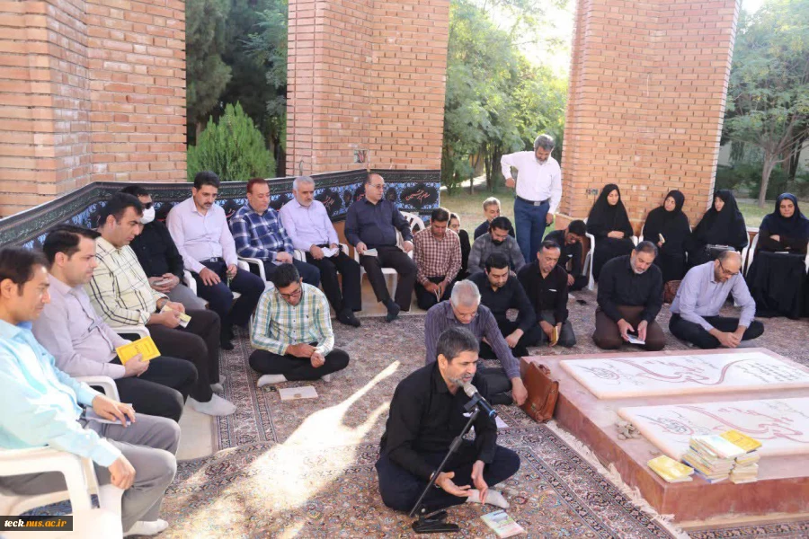 برگزاری هفتمین جلسه از مجموعه جلسات زیارت عاشوراخوانی در دانشکده فنی و حرفه ای شهید رجائی کاشان 7
