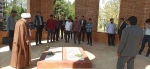 تجدید عهد و پیمان جمعی از کارکنان و دانشجویان با شهدای گمنام مدفون در دانشکده فنی و حرفه ای شهید رجائی کاشان 2
