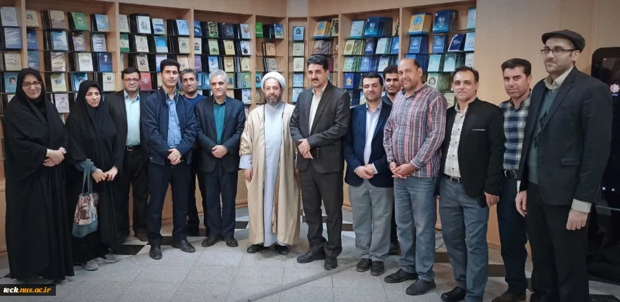 شرکت جمعی از کارکنان دانشکده فنی و حرفه ای کاشان در اردوی یک روزه قم و جمکران 8