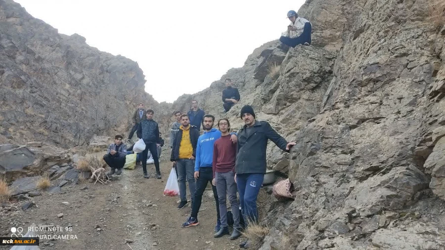 شرکت جمعی از دانشجویان خوابگاهی در اردوی نیم روزه کوهنوردی و کوهگشت دانشجویی در ارتفاعات خنب دره کاشان 3