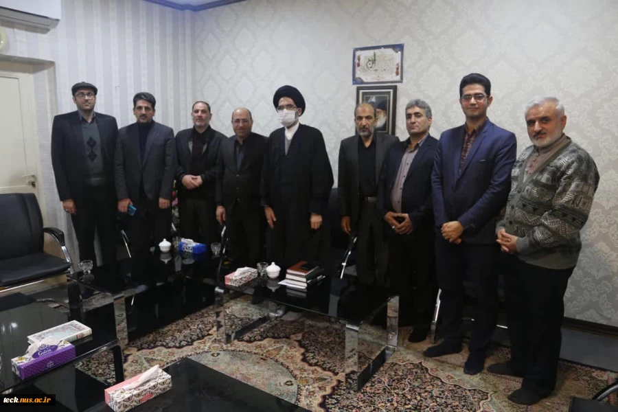 دیدار جمعی از کارکنان دانشکده فنی و حرفه ای شهید رجائی کاشان با نماینده محترم ولی فقیه و امام جمعه شهرستان کاشان جناب حجه الاسلام سید سعید حسینی 11
