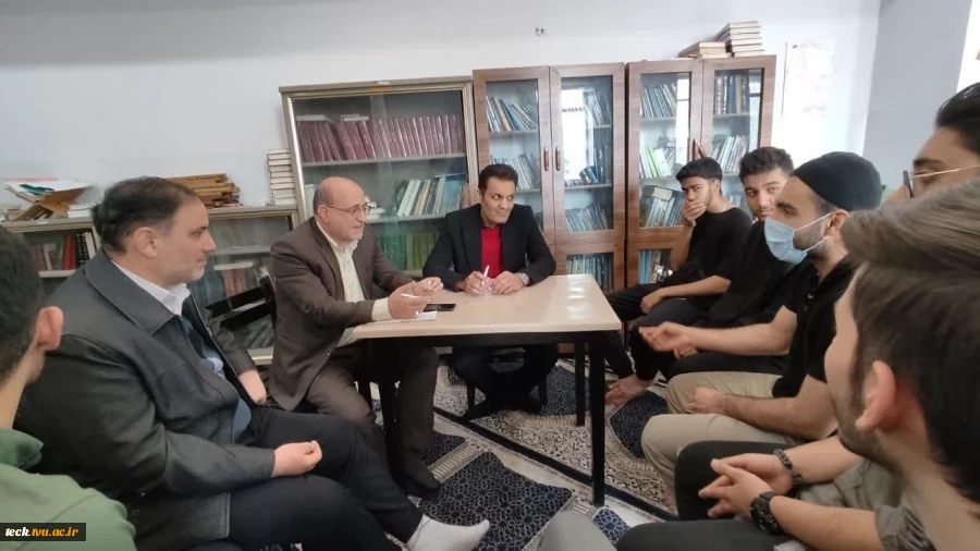 حضور صمیمانه رئیس و معاونین دانشکده فنی و حرفه ای شهید رجایی کاشان در جمع دانشجویان خوابگاه 3