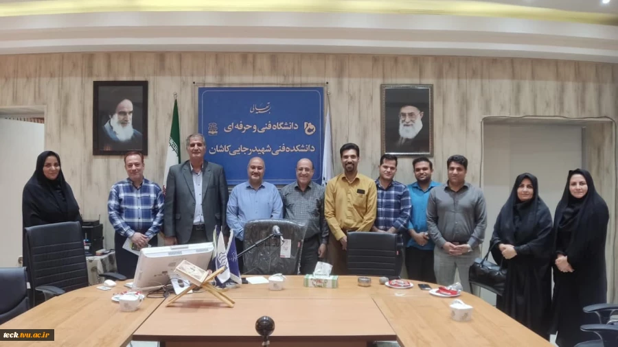 نشست تخصصی جمعی از مشاوران مدارس با رئیس دانشکده فنی و حرفه ای شهید رجایی کاشان 5