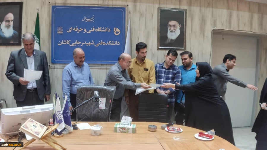 نشست تخصصی جمعی از مشاوران مدارس با رئیس دانشکده فنی و حرفه ای شهید رجایی کاشان 10