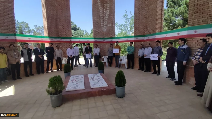 اجتماع دانشگاهیان دانشکده فنی و حرفه ای شهید رجایی کاشان در حمایت از تظاهرات ضد صهیونیستی دانشجویان آمریکا و اروپا 2