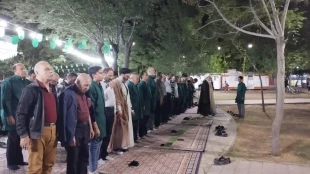 حضور کارکنان و دانشجویان دانشکده فنی و حرفه ای شهید رجایی کاشان در چایخانه حضرت رضا علیه السلام 9