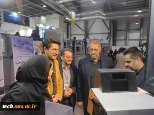 بازدید رئیس دانشگاه ملی مهارت از غرفه شرکت فرتاک کویر کاشان 2