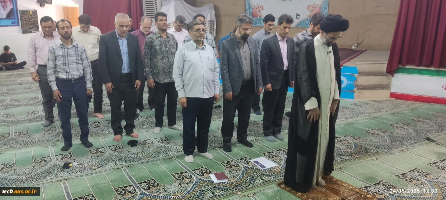 گرامیداشت سالروز فتح خرمشهر با حضور نماینده ولی فقیه در منطقه و امام جمعه کاشان


 4