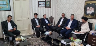 رئیس دانشگاه ملی مهارت:
تربیت تکنسین ماهر و مهندس حرفه‌ای ، ماموریت ویژه دانشگاه ملی مهارت 
 4