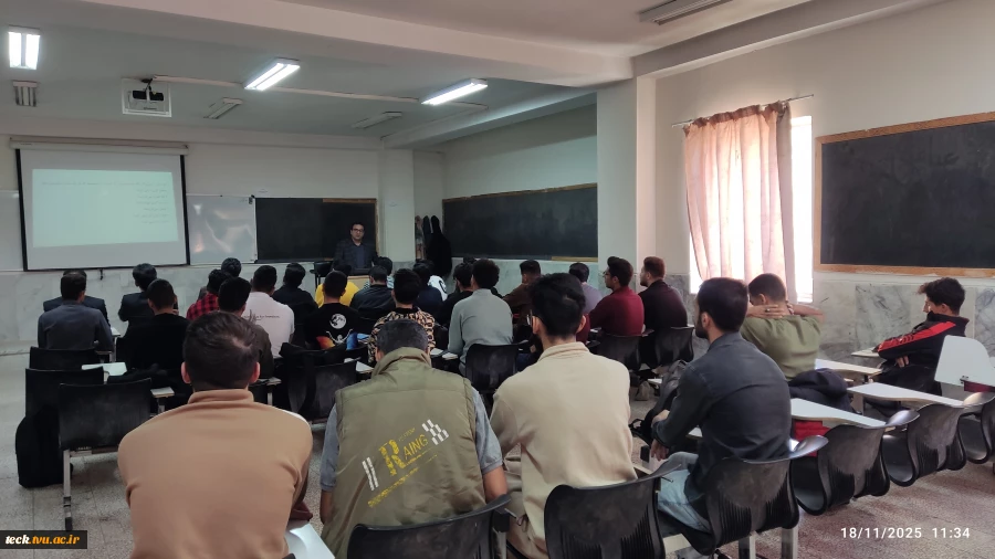 برگزاری کارگاه کارآفرینی همزمان با هفته جهانی کارآفرینی 
 3