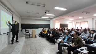 برگزاری کارگاه کارآفرینی همزمان با هفته جهانی کارآفرینی 
 4