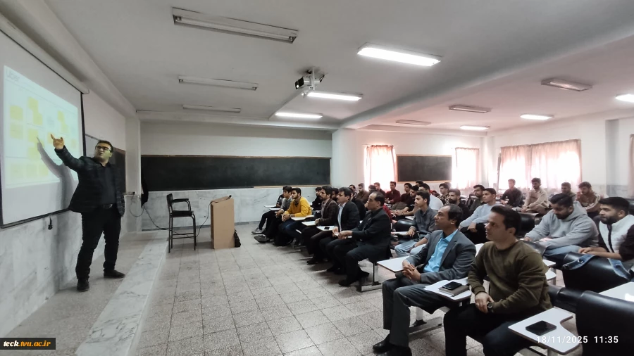 برگزاری کارگاه کارآفرینی همزمان با هفته جهانی کارآفرینی 
 4